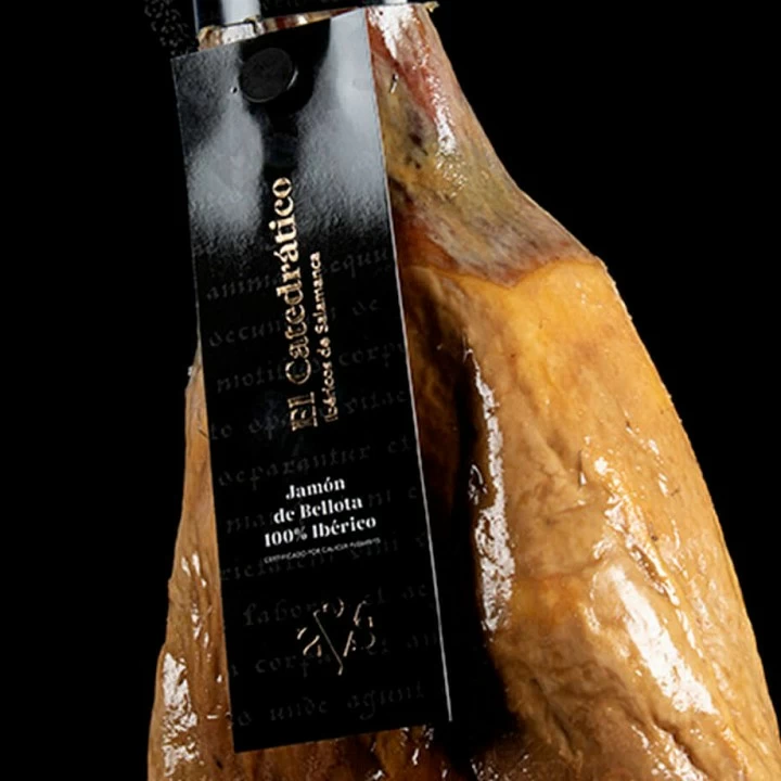 Etiquetado El Catedrático, muestra tangible de la calidad de nuestros jamones 100% Ibéricos