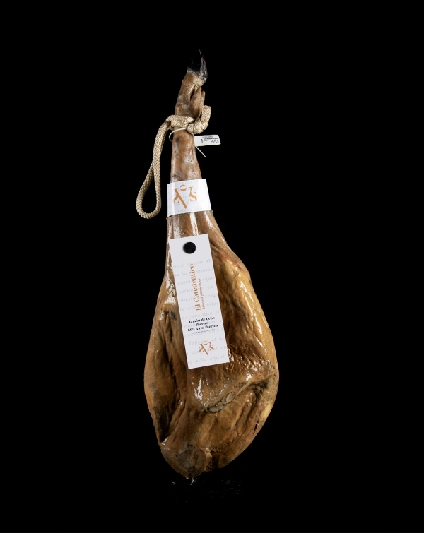 50% IBERIAN BREED FODDER-FED IBERIAN HAM